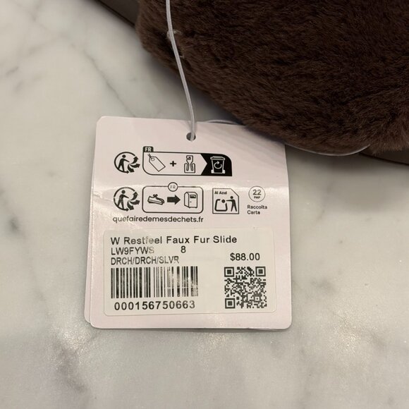 Lululemon Women's Restfeel Faux Fur Slide - NWT - Picture 10 of 10